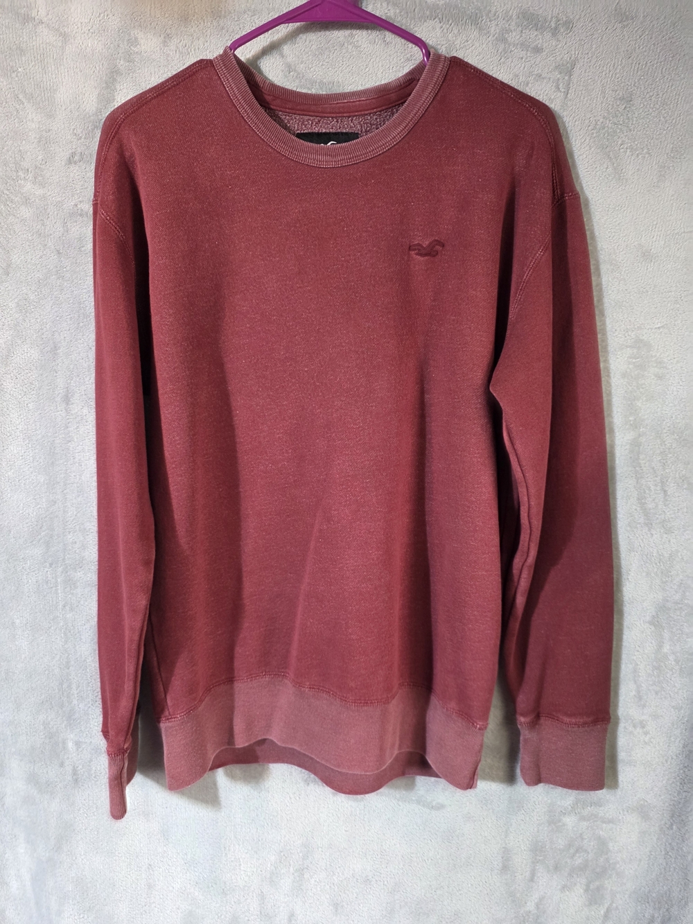 Hollister Men's Crewneck Sweater in Burgundy Red
